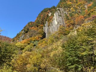 2025年11月4日 布岩